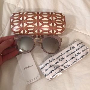 BRAND NEW Stella and Dot sunglasses